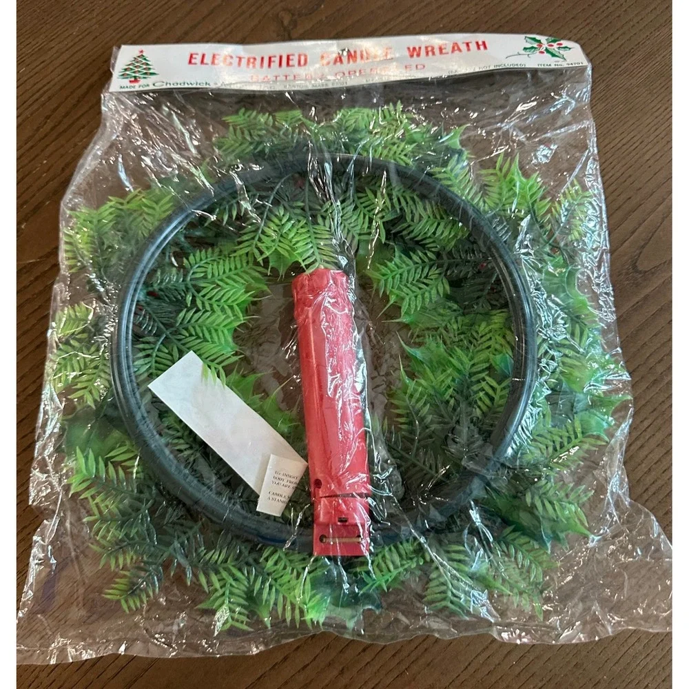 Vtg NOS Chadwick-Miller Electrified Candle Wreath Battery Operated Holly 12''
